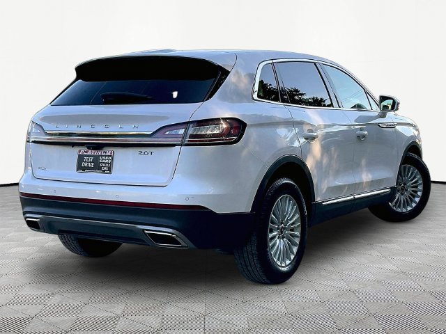 Used 2019 Lincoln Nautilus FWD image 5