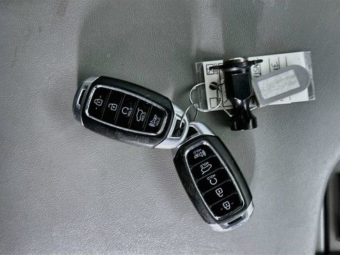 Used 2020 Hyundai Palisade SEL FWD image 34