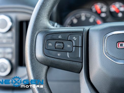 Used 2024 GMC Sierra 2500 Pro image 16