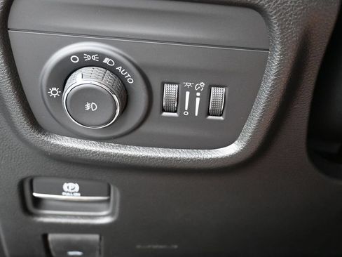 New 2026 Jeep Grand Cherokee L Limited w/ Limited Altitude Package AWD/4WD image 28