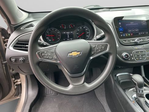Used 2024 Chevrolet Malibu LT FWD image 25