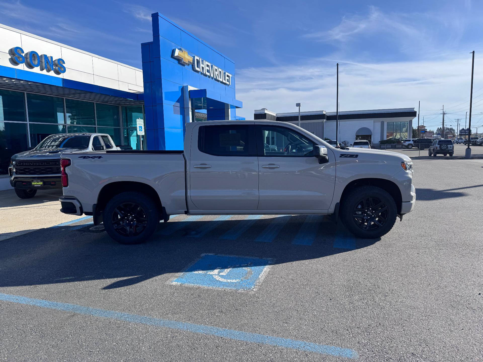 New 2026 Chevrolet Silverado 1500 RST w/ RST All Star Premium Package AWD/4WD image 8