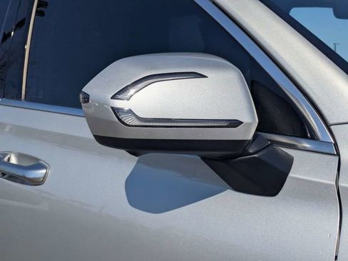 Used 2024 Hyundai Palisade Limited image 10