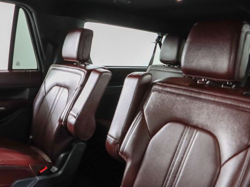 Used 2024 Ford Expedition Max Limited image 26