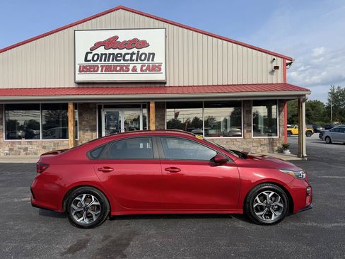 Used 2021 Kia Forte LXS FWD image 3