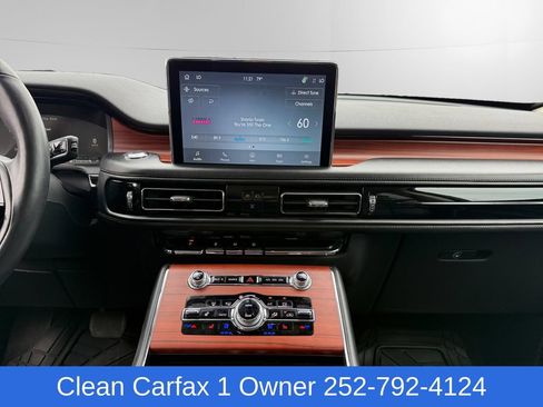 Used 2023 Lincoln Aviator Reserve w/ Equipment Group 201A AWD/4WD image 11