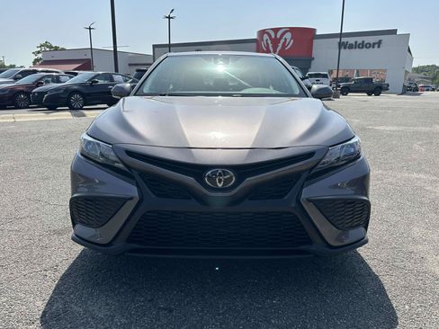 Used 2024 Toyota Camry SE FWD image 2