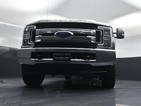 Used 2019 Ford F250 XL w/ STX Appearance Package AWD/4WD image 37
