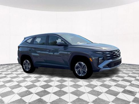New 2026 Hyundai Tucson Blue SE image 16