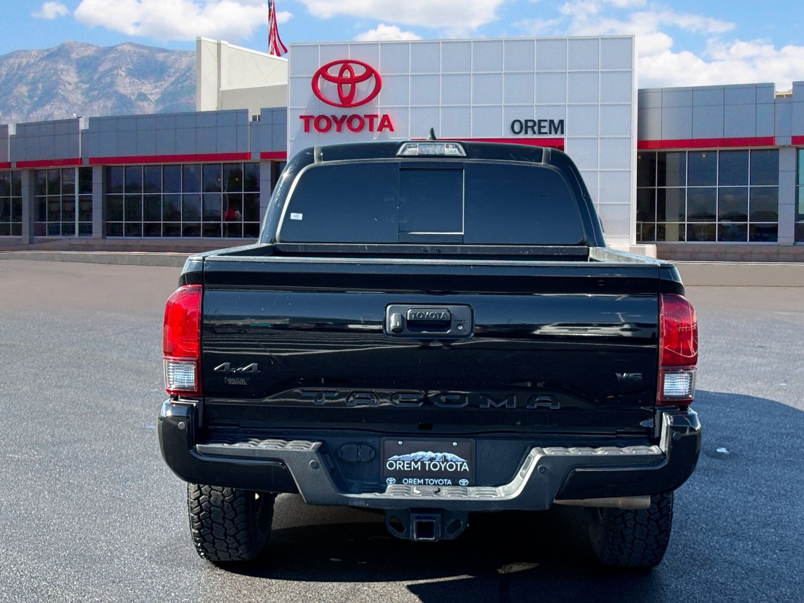 Used 2023 Toyota Tacoma 4x4 Double Cab w/ Trail Edition image 5
