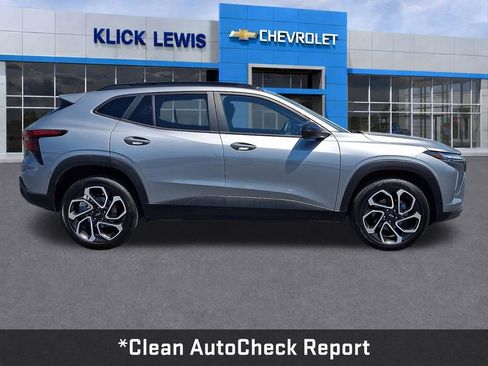 Used 2025 Chevrolet Trax RS w/ Driver Confidence Package FWD image 9
