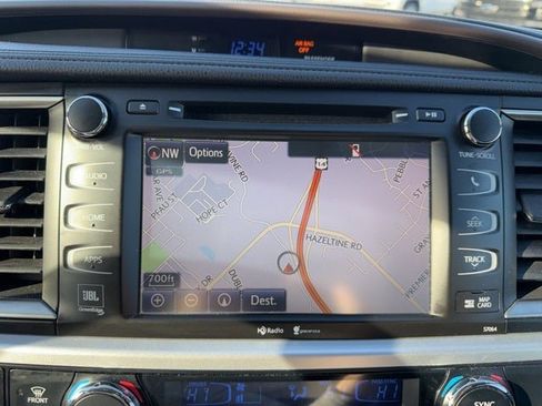 Used 2015 Toyota Highlander Limited image 34