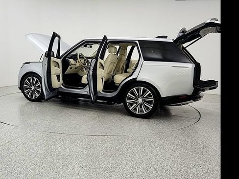Certified 2023 Land Rover Range Rover SE AWD/4WD image 12