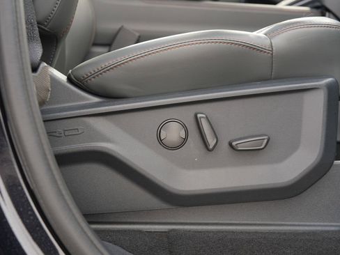 Used 2025 Ford Expedition Max Active image 31