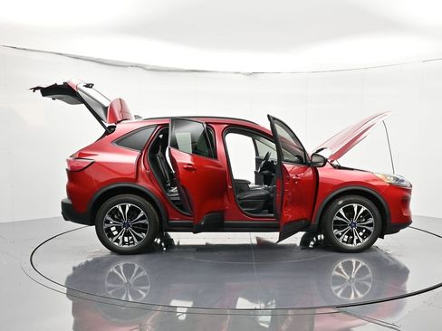 Used 2022 Ford Escape SEL w/ SEL Stealth AWD Package image 29
