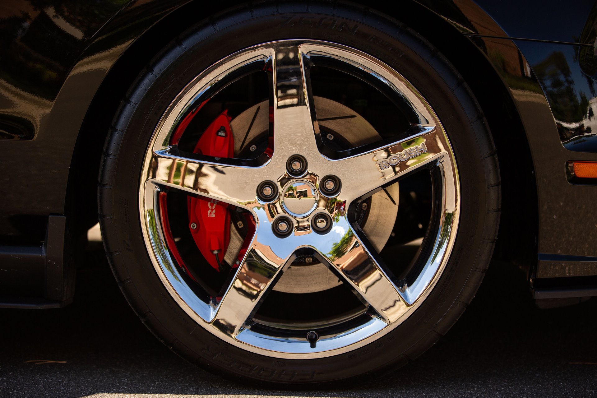 Used 2010 Ford Mustang GT RWD image 27
