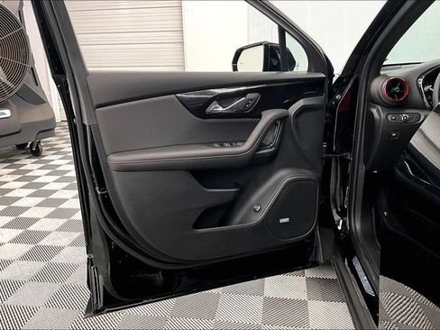 Used 2023 Chevrolet Blazer RS w/ Driver Confidence II Package FWD image 21