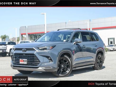 Used 2025 Toyota Grand Highlander FWD image 1