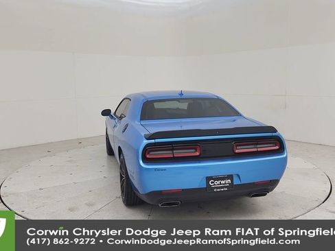 Used 2016 Dodge Challenger R/T Scat Pack w/ Leather Interior Group RWD image 12