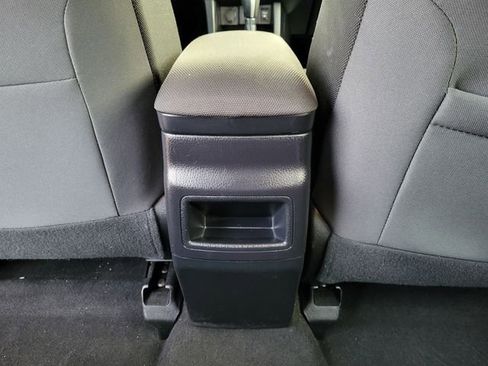 Used 2018 Toyota Corolla LE image 13