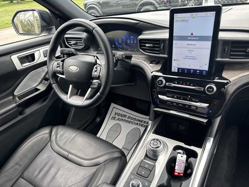 Used 2022 Ford Explorer Platinum w/ Equipment Group 601A image 45