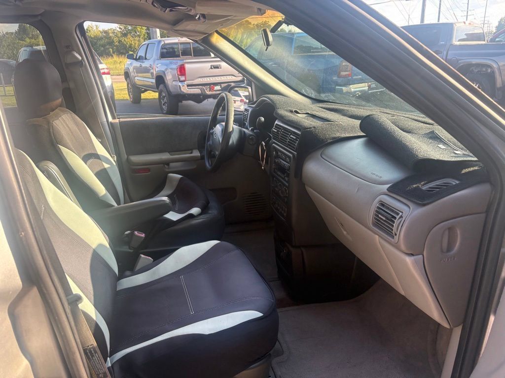 Used 2002 Chevrolet Venture Warner Brothers w/ Trailering Pkg FWD image 5