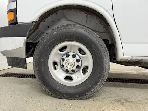 New 2025 Chevrolet Express 3500 w/ Power Convenience Package image 7