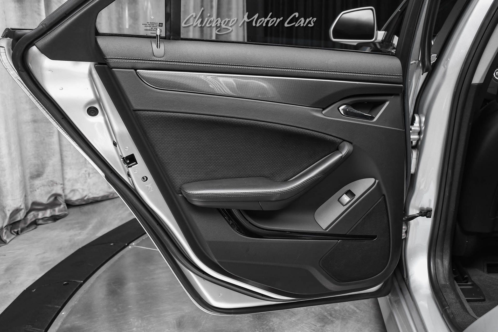 Used 2010 Cadillac CTS V RWD image 31