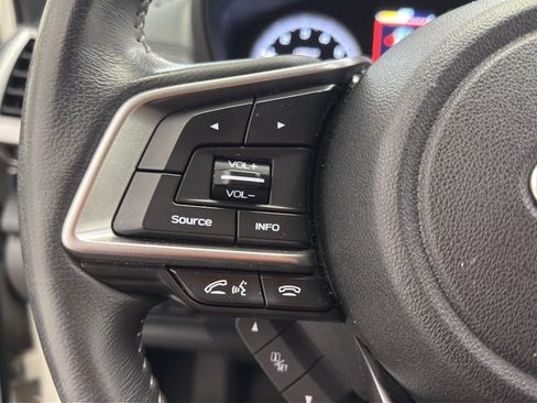 Used 2023 Subaru Forester Premium image 12