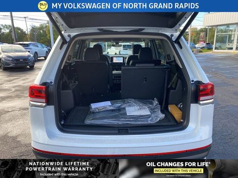 New 2026 Volkswagen Atlas SE image 19