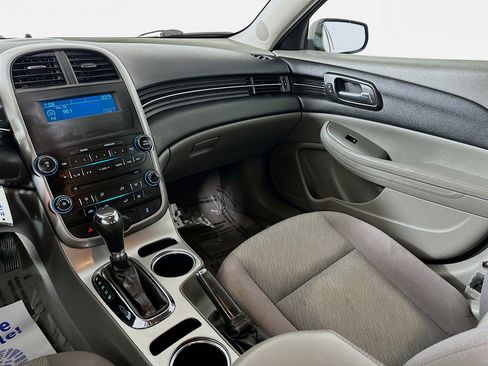 Used 2015 Chevrolet Malibu LS FWD image 20
