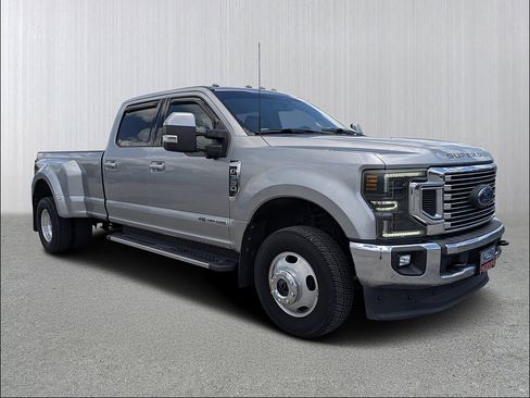 Used 2020 Ford F350 Lariat w/ Lariat Value Package AWD/4WD image 1