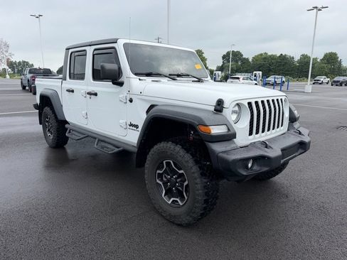 Used 2020 Jeep Gladiator Sport w/ Quick Order Package 24S AWD/4WD image 3
