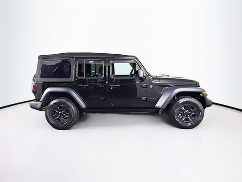 Used 2024 Jeep Wrangler Unlimited Sport AWD/4WD image 8