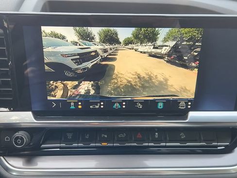 New 2026 Chevrolet Silverado 2500 High Country w/ High Country Premium Package AWD/4WD image 6