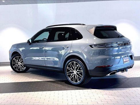 New 2026 Porsche Cayenne AWD/4WD image 3