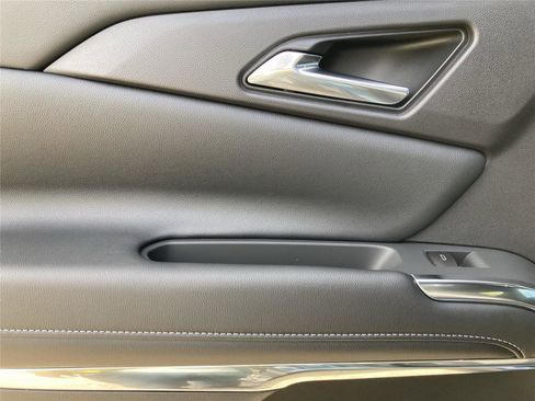 New 2026 Chevrolet Traverse LT image 23