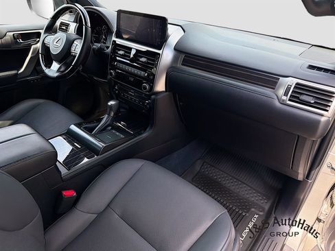 Used 2023 Lexus GX 460 Premium w/ Premium Package AWD/4WD image 34