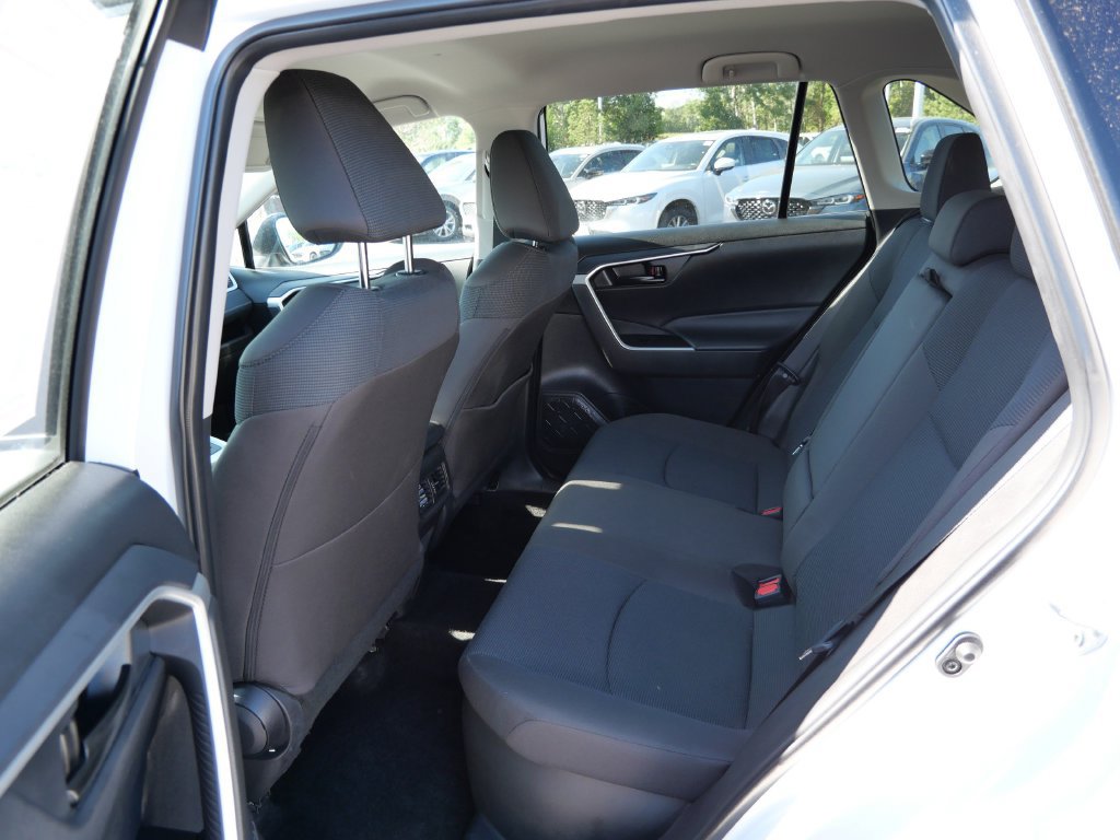 Certified 2025 Toyota RAV4 LE AWD/4WD image 11