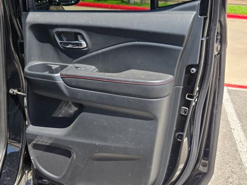 Used 2017 Honda Ridgeline Black Edition image 25