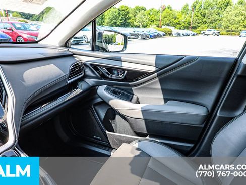 Used 2025 Subaru Outback Onyx Edition AWD/4WD image 43