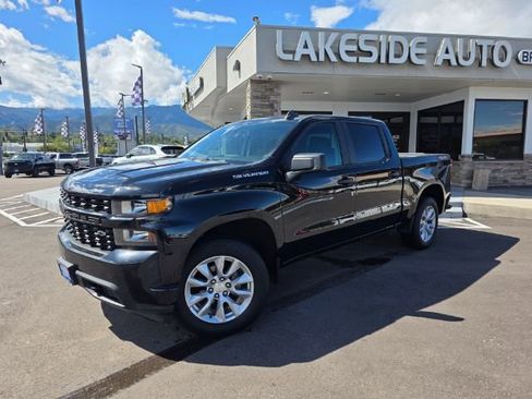 Used 2022 Chevrolet Silverado 1500 Custom image 1