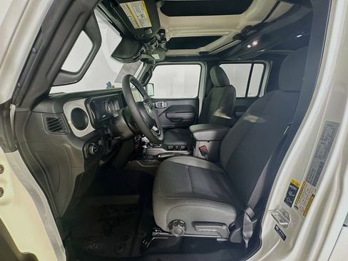 New 2026 Jeep Gladiator Sport image 23