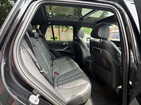 Used 2024 BMW X5 xDrive40i w/ M Sport Package AWD/4WD image 30