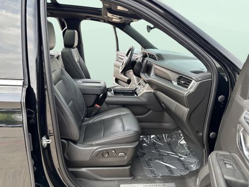 Used 2022 GMC Yukon Denali image 74