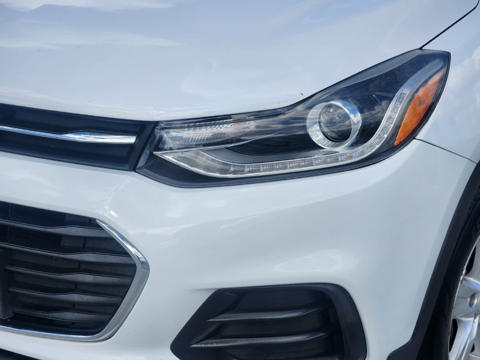 Used 2018 Chevrolet Trax LT w/ LT Convenience Package AWD/4WD image 10
