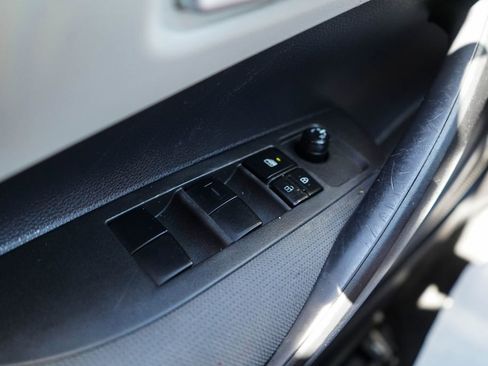 Used 2021 Toyota Corolla LE FWD image 26