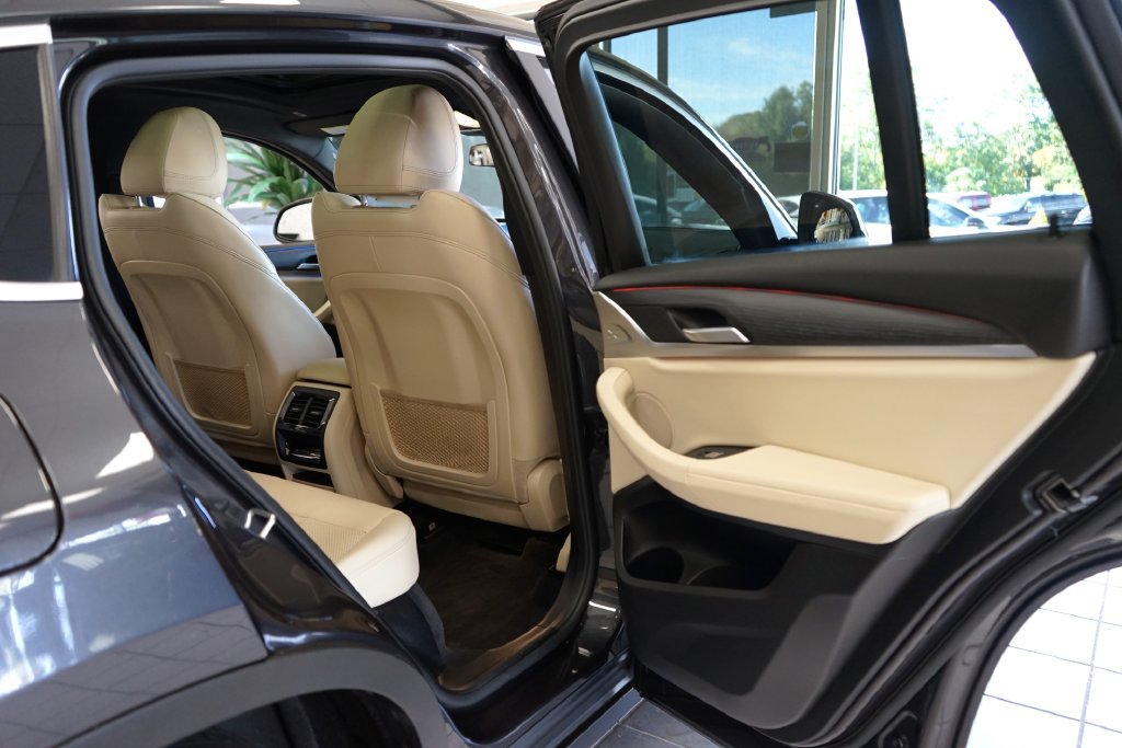 Used 2022 BMW X4 xDrive30i w/ Parking Assistance Package AWD/4WD image 50