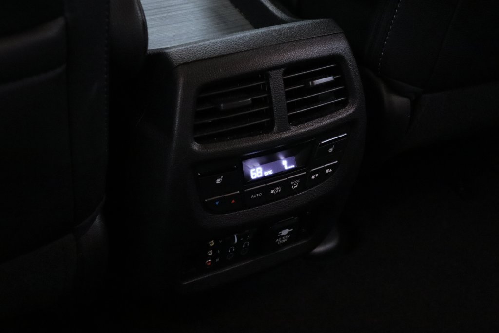 Used 2017 Honda Pilot Elite image 12