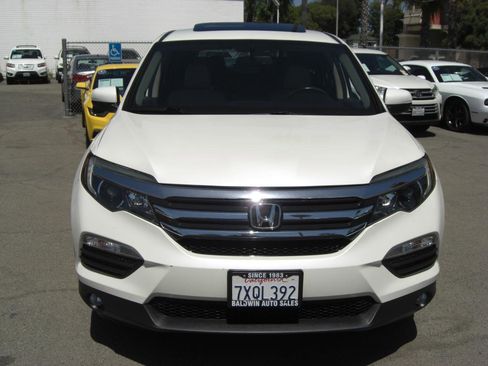 Used 2017 Honda Pilot EX-L image 2